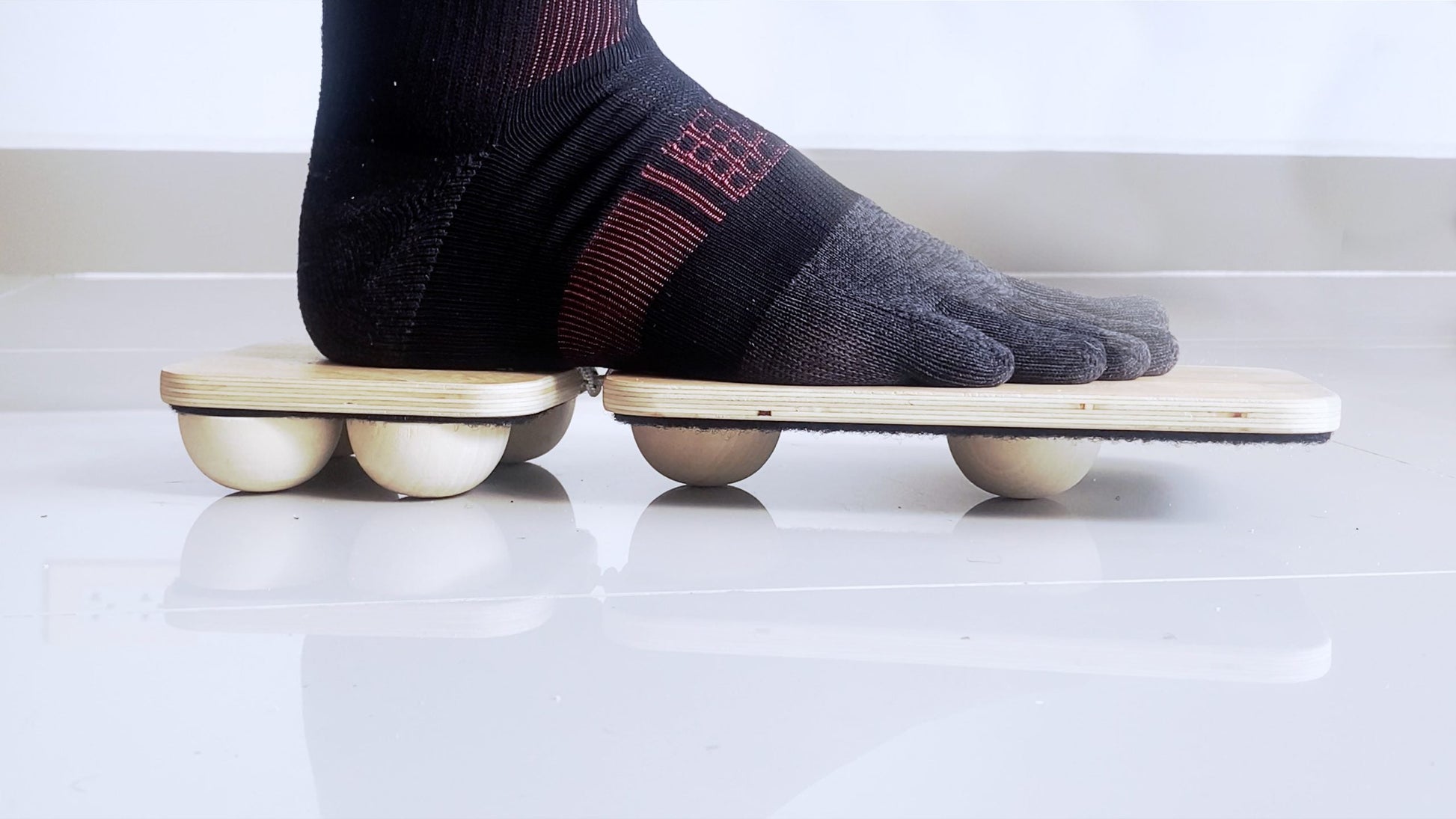 SteadySole Foot balance board and lower leg mobility trainer image 10