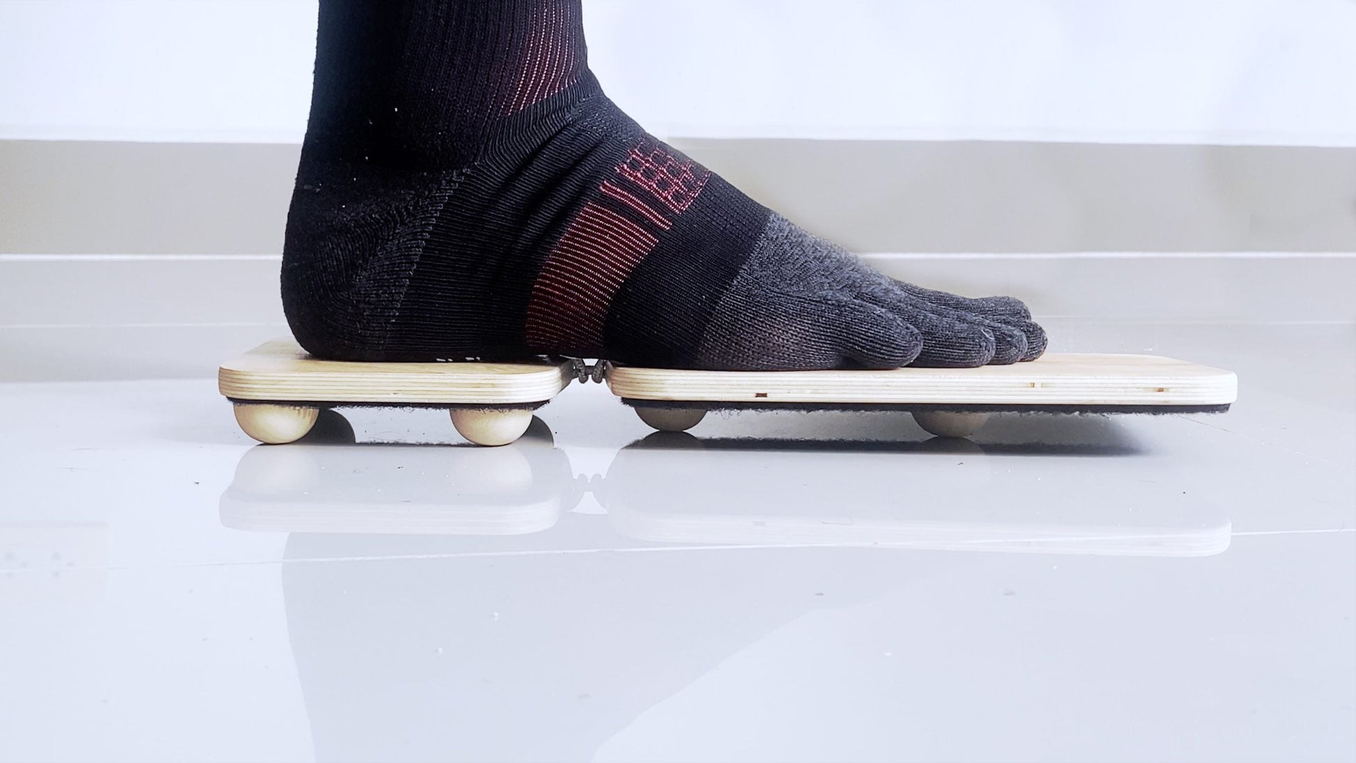 SteadySole Foot balance board and lower leg mobility trainer image 9