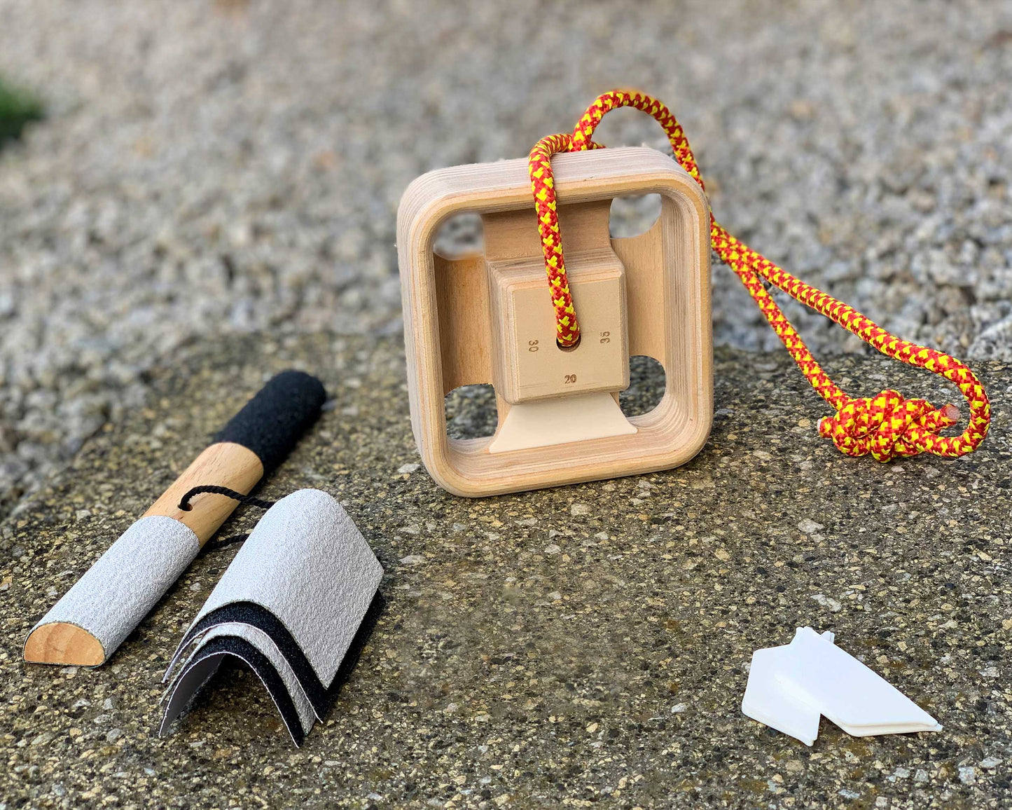 MegaEdge™ Hangboard Gift Set with SkinSmooth™ Callus File