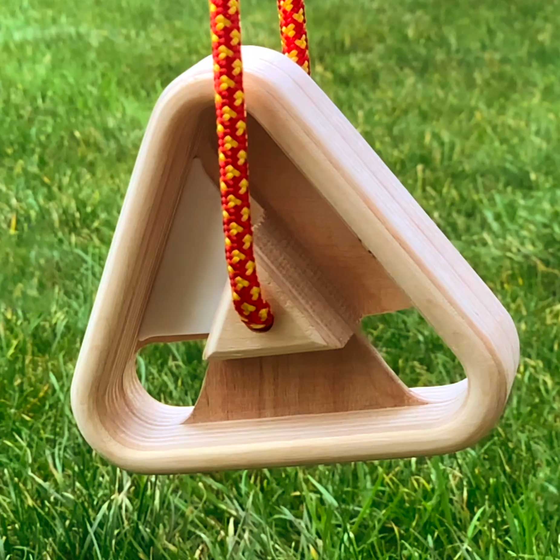 Triangle Triple Edge Hangboard | 25, 20, 15mm Rungs image 3